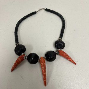 Vintage black hand made necklace kukui nut  silver beads vintage ethnic boho